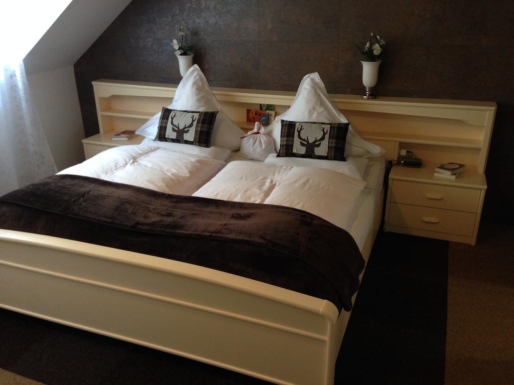 Mosel-Pension Gaestehaus Christiane, Brodenbach Room photo